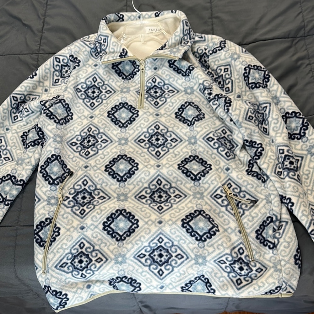 Slightly used pacsun quarter zip jacket size medium